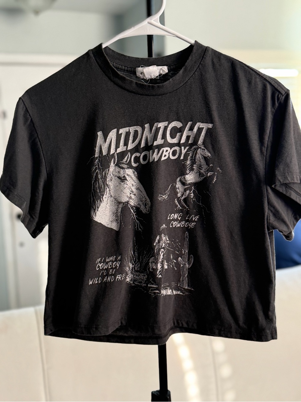 OUTLAW Black 'Midnight Cowboy' Graphic Crop Tee XS